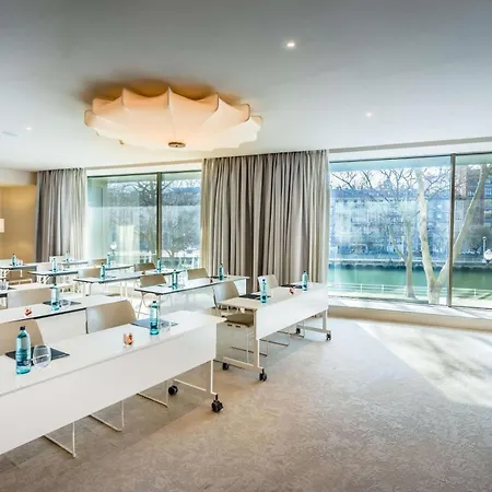 Barcelo Nervion Otel 4*